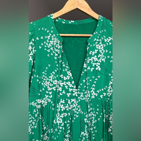 Green summer flowy dress - Picture 4 of 9
